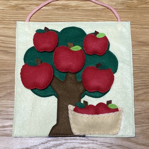 〈再販32〉♡♡指先遊びシート♡♡マジックテープ　りんごの木🍎