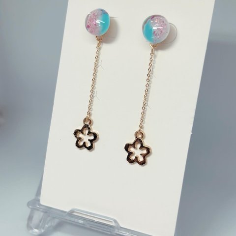 ハンドメイド　ピアス　レジン　サージカルステンレス　春　空　桜　2way シンプル