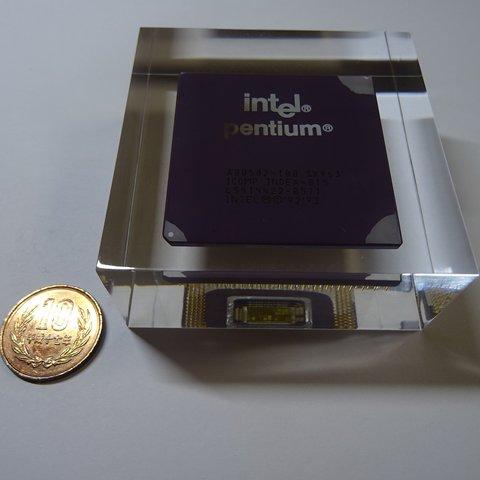 【1】intel Pentium CPU ペーパーウエイト