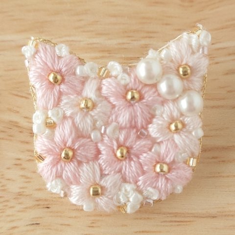 猫の花刺繍ブローチ〚ピンク〛