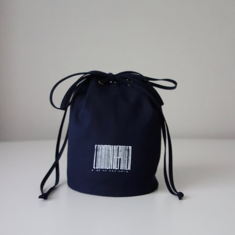 帆布の丸型巾着バッグ(navy)