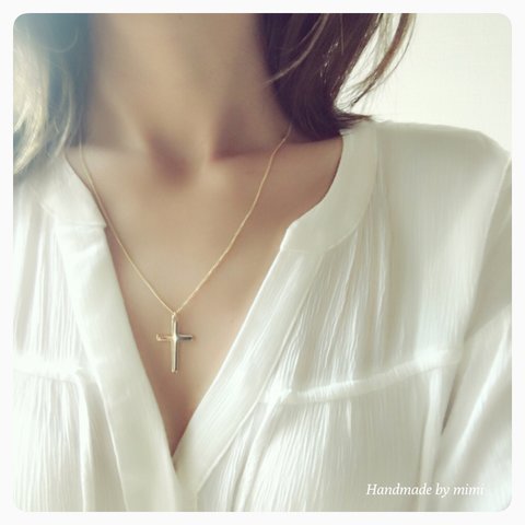 cross gold necklace