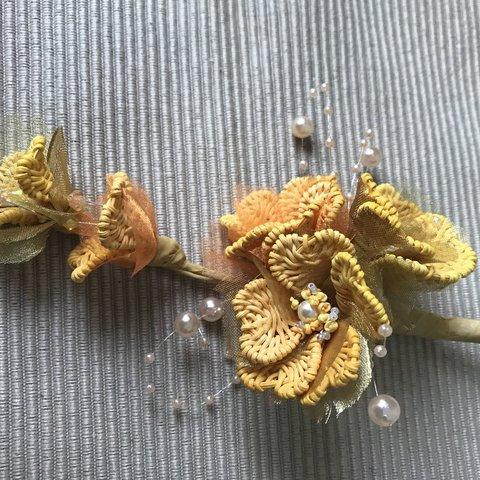 籐の花のコサージュ　黄色