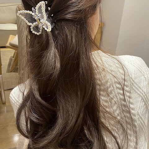 【在庫処分 限定セール￥399】韓国ファッション 　パール蝶々ヘアクリップ 　ヘアアクセサリー　-7058