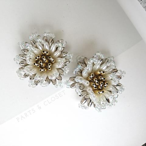 ：2pieces： import  beads flower cabochon 〈ホワイト〉