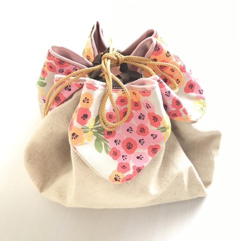 花巾着⭐︎カラフル花束 Drawstring bag with colorful flower bouquet pattern for kimono