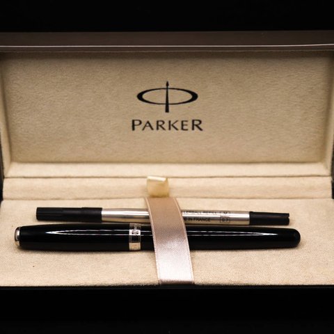 PARKER / ボールペン / ローラーボール / ブラック / フランス製 / パーカー