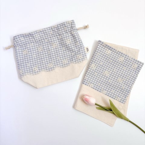 【特集掲載】お弁当2点セット 【Embroidery Flower Check blue】お弁当袋&ランチョンマット　サイズオーダー可　女の子向け　刺繍生地　チェック　おしゃれ