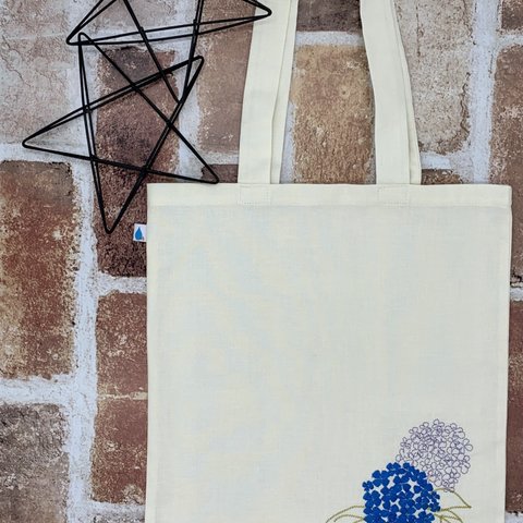 エコバッグ　サブバッグ　刺繍　ししゅう　紫陽花　あじさい　シーイングバック　A4サイズが入るサブバッグ　