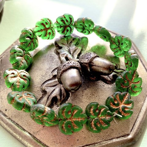 【1連15コセット】JIRI＊IVANA#czechbeads#チェコビーズleaf monstera13✖️12㍉　green/copper23