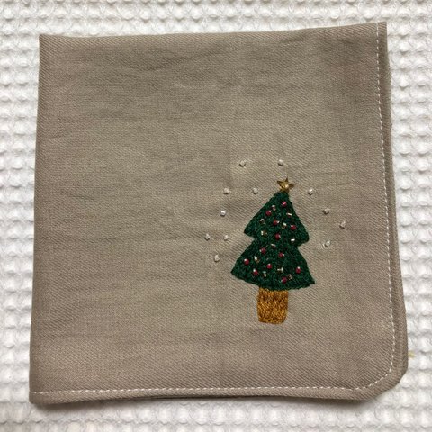 コットンの刺繍ハンカチ☆ホワイトクリスマス