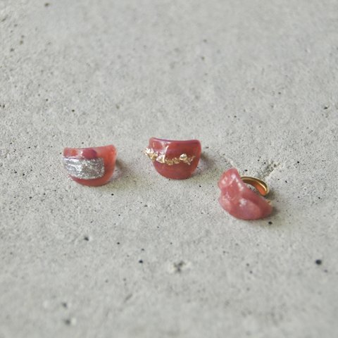 「piece」ear cuff     berry.