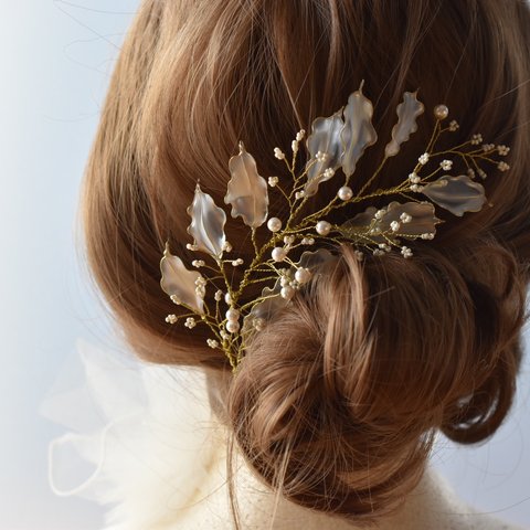 〈花嫁さんの髪飾り〉ヘッドドレス　ヘアアクセサリー　ブライダル　ウェディング　結婚式　成人式　卒業式　発表会　ディップアート　アメリカンフラワー