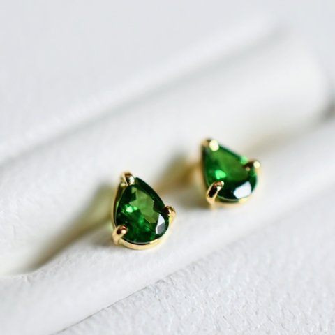 ✧SAHORIto FINE JEWELRY✧　18金グリーンガーネットピアス