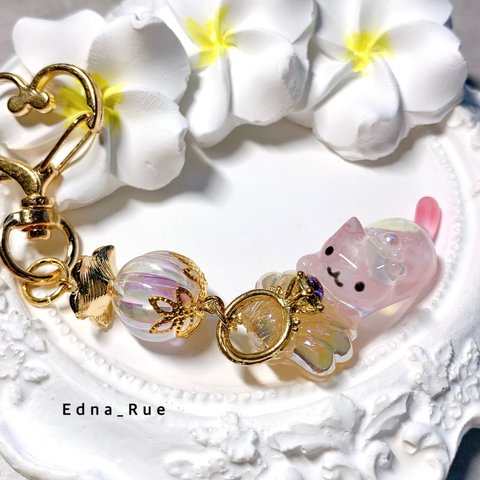 ニャン魚姫の宝物💍🫧キーホルダー じゃれ猫 レジン 人魚 マーメイド