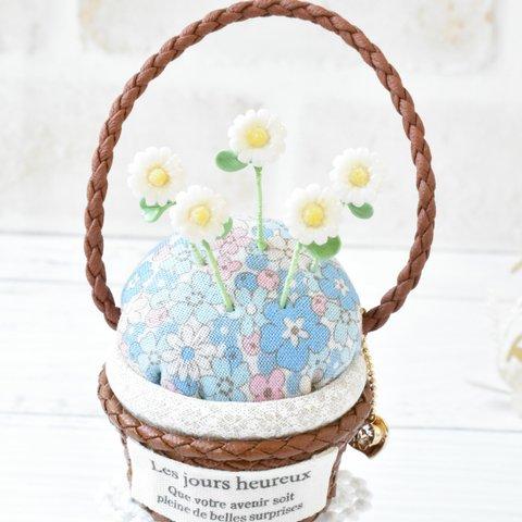 【特集掲載】aroma　かわいいマーガレットのような花籠のアロマクッション