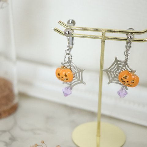  ⭐︎ハロウィン⭐︎ カボチャが可愛いスワロフスキーイヤリング／ピアス