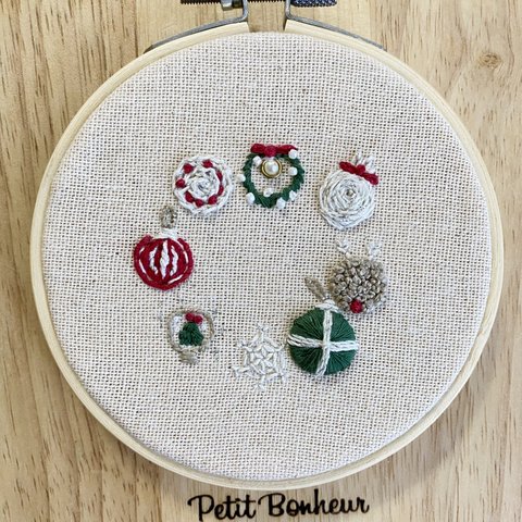 刺繍クリスマスフレーム まんまるモチーフ