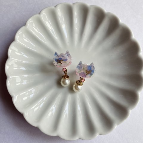 リバティ❁キッズイヤリング/ Somerset Viola / ネコ型 / キッズアクセサリー / レジン / 女の子 / ノンホールピアス