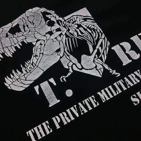 ティラノサウルス T-REX Adult Tシャツ