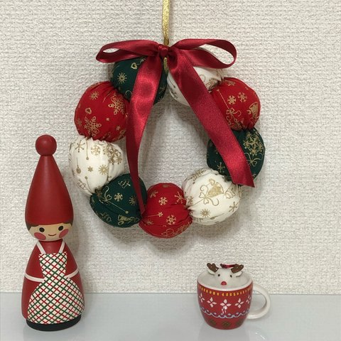 pompomクリスマスリース　カラフル系