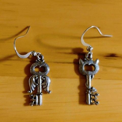 Devil ＆ Angel ピアス