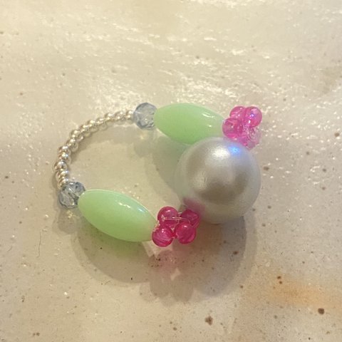 🎀❇️レトロチックなビーズリング❇️🎀