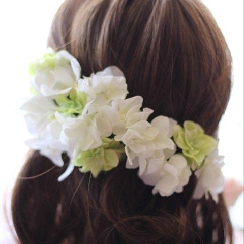    白いデンファレと紫陽花の髪飾り　（造花）