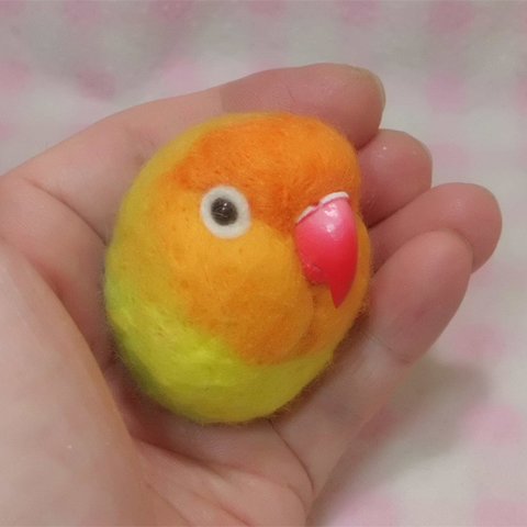 ヤマブキボタンインコ  ☆マグネット/ブローチ どちらか選択   羊毛の小鳥   受注作成　オーダー可能　　工房小鳥屋さん