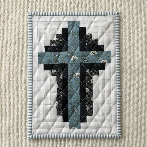 十字架ミニキルト、イースタークロスマグラグ、キリスト教クロス壁飾り、Christian cross mini quilt, cross wall hanging, キリスト教贈り物