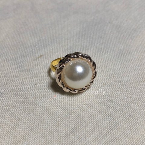 vintage button ring (0008a) ▷white  ヴィンテージボタン  レトロリング  パールリング