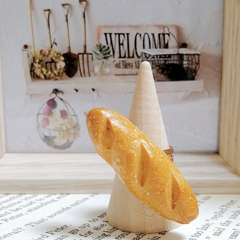 リング フランスパン  本物のパン 指輪