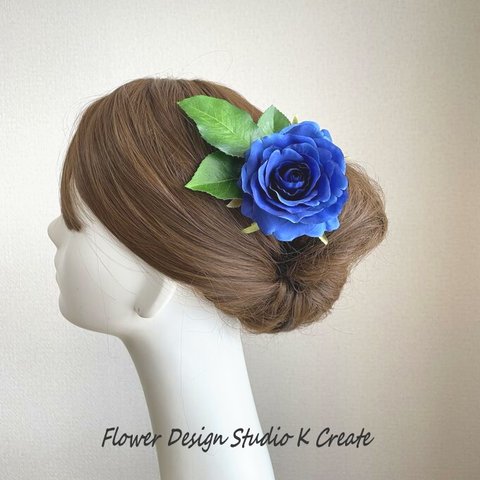 青い薔薇と葉っぱの髪飾り（青/ブルー）　青　青い薔薇　髪飾り　ブルー　フローレス　フラメンコ　ダンス　バラ　ヘッドドレス