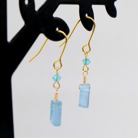 色彩心理ピアス　ブルー（アクアマリン） blue19