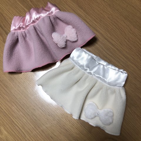 犬服スカート🤍フリース　オフホワイト🤍ダスティピンク💗