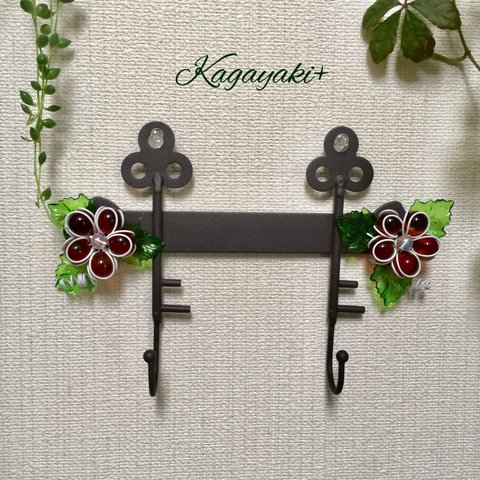 カギ型 ✨キーフック　赤の花