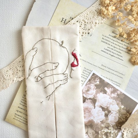 【選べる生地】刺繍アートデフトバン【りんご】