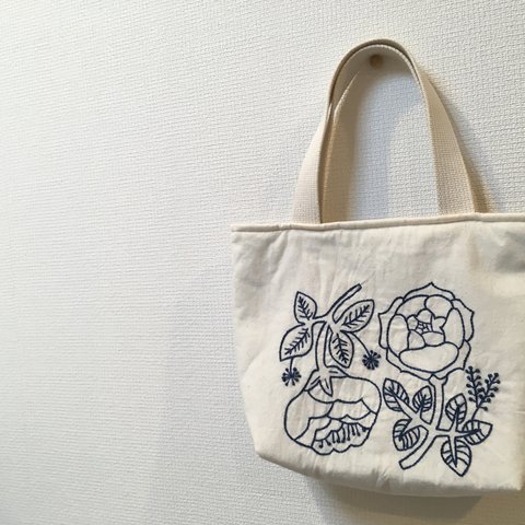 刺繍 シンプル トートバッグ フラワー