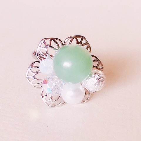 翡翠（ひすい）のフラワーリング💍