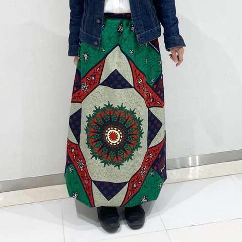 アフリカ布　アンティークタイルの様な柄のロングコクーンスカート