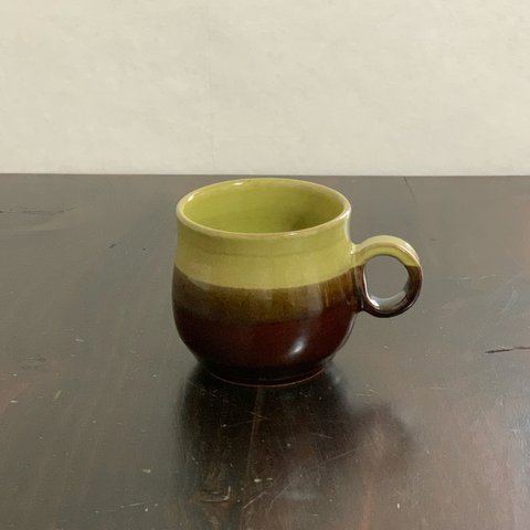 陶器　飴&黄のマグカップ