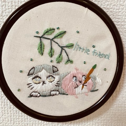 刺繍枠飾り　little friend