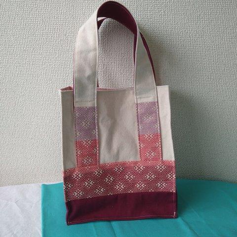 こぎん刺し刺繍スクエアトートバッグ(レッド)