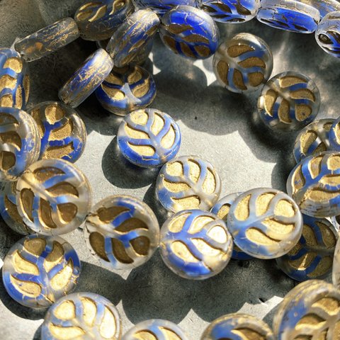 【4コセット】JIRI＊IVANA#czech beads#チェコビーズ　monstera leaf14㎜ 不規則marble crystal＊cobalt/bronze