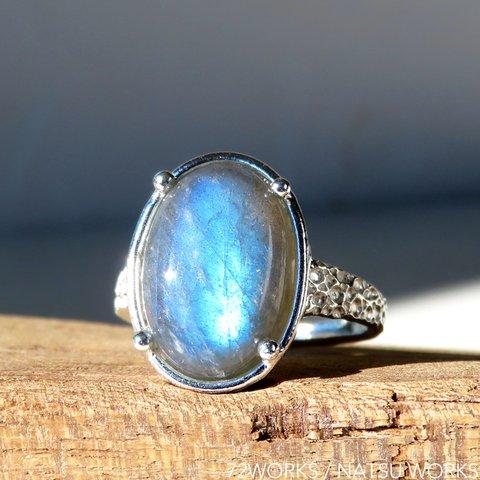 ラブラドライト リング / Labradorite Ring b