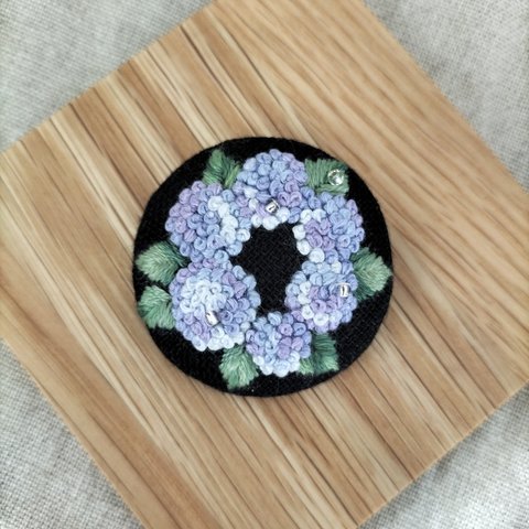 刺繍ブローチ☆紫陽花