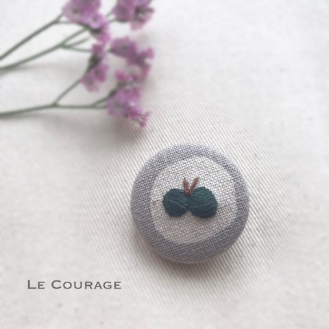 【mini】チョウの刺繍ブローチ(緑)