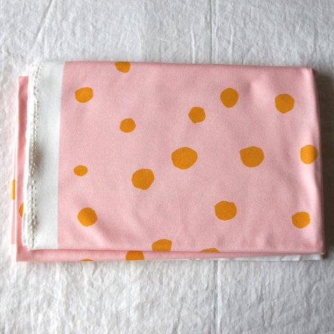 【144×89cm】スムースニット生地（オーガニックコットン）fuwa fuwa dot - big（mustard dot & pink）