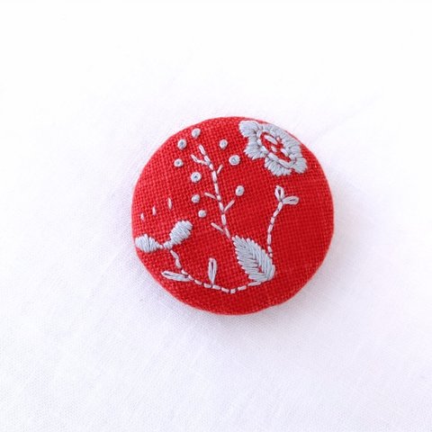 !!SALE!!1点のみ【マグネットブローチ】草花1色手刺繍のブローチ/レッド【くが屋】