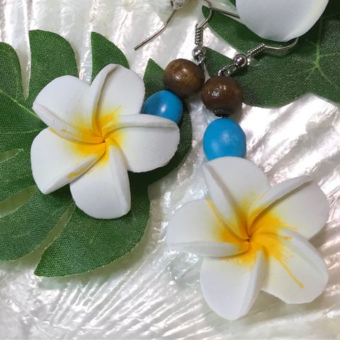 🌺プルメリアのHawaiianピアス